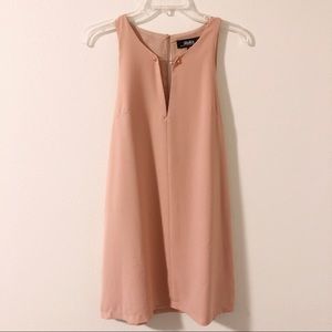 NWT | Lulu’s | Blush Shift Dress